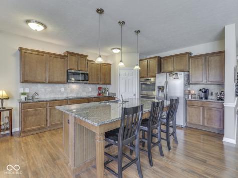 4687 Shady Ridge Row Greenwood IN 46143
