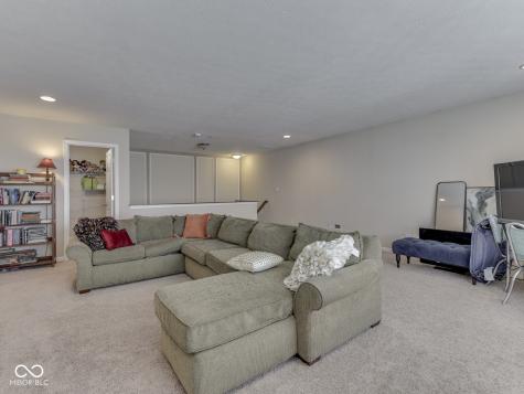 4687 Shady Ridge Row Greenwood IN 46143