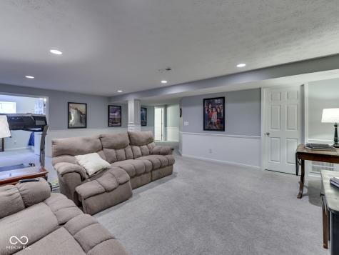 4687 Shady Ridge Row Greenwood IN 46143