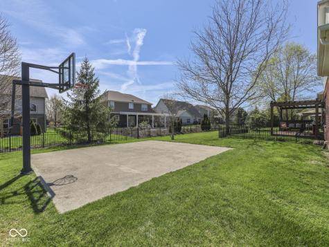 4687 Shady Ridge Row Greenwood IN 46143