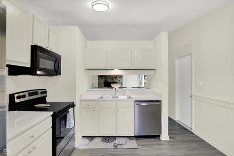 5821 Pemberly Drive Indianapolis IN 46221