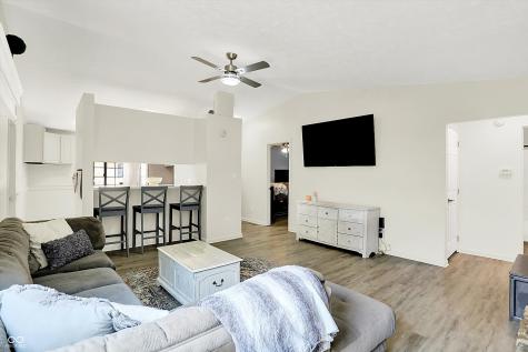 5821 Pemberly Drive Indianapolis IN 46221