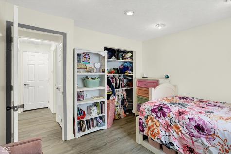 5821 Pemberly Drive Indianapolis IN 46221
