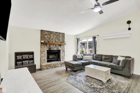 5821 Pemberly Drive Indianapolis IN 46221