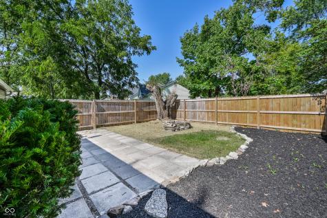 8060 Castle Farms Court Indianapolis IN 46256