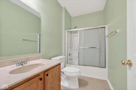 12897 Broncos Drive Fishers IN 46037