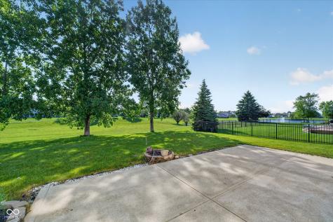 12897 Broncos Drive Fishers IN 46037