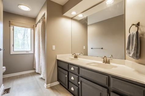 7370 Oakland Hills Circle Indianapolis IN 46236