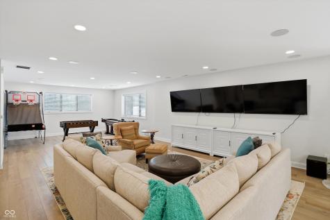 15103 Grassy Creek Court Carmel IN 46033