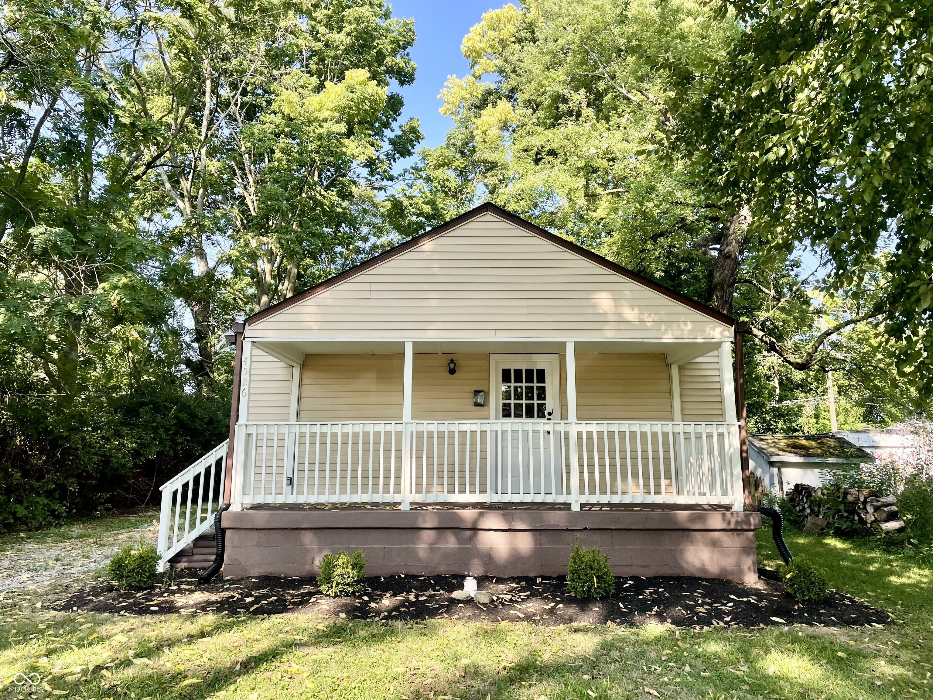 4526 Caroline Avenue Indianapolis IN 46205