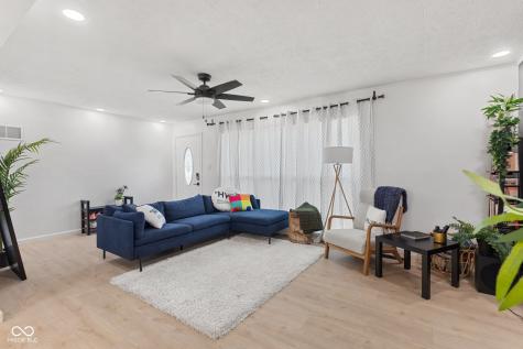 515 Carol Drive Greenwood IN 46143