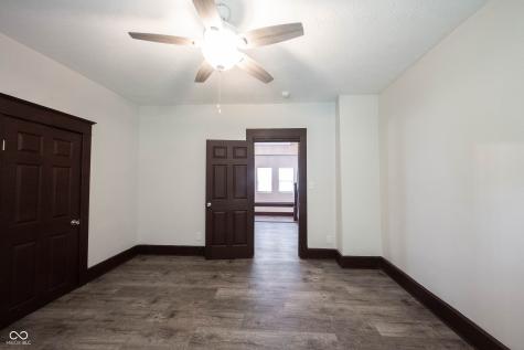 1040 Winfield Avenue Indianapolis IN 46222
