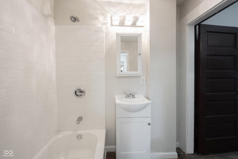 1040 Winfield Avenue Indianapolis IN 46222