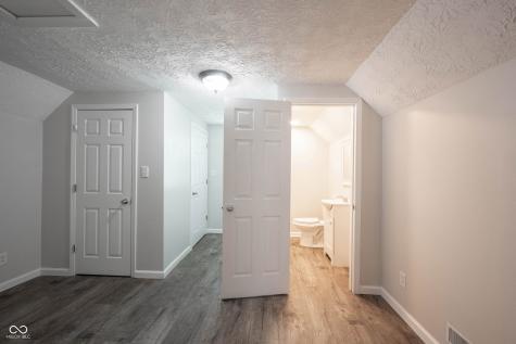 1040 Winfield Avenue Indianapolis IN 46222