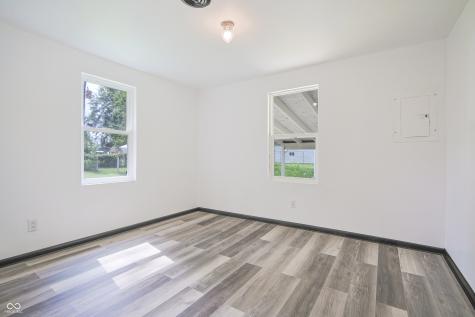 523 Patterson Road Columbus IN 47203