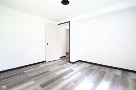 523 Patterson Road Columbus IN 47203