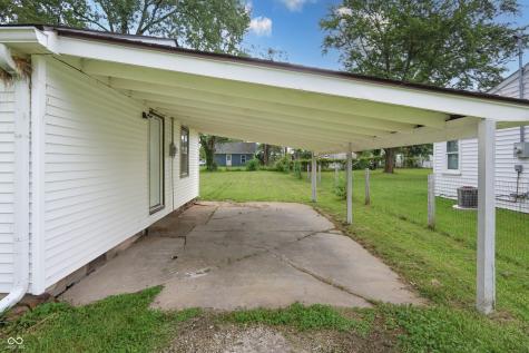 523 Patterson Road Columbus IN 47203