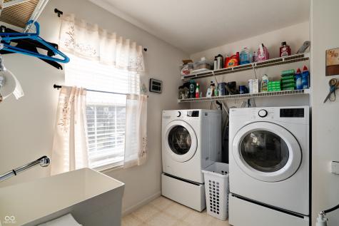 7066 Halifax Court Avon IN 46123