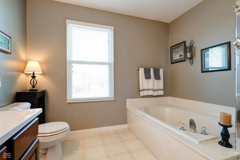 7066 Halifax Court Avon IN 46123