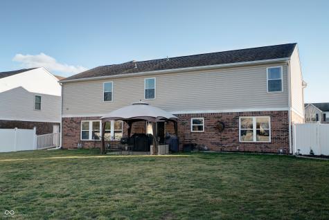7066 Halifax Court Avon IN 46123