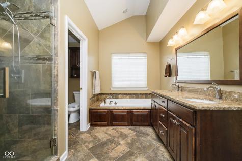 5698 Kenderly Court Carmel IN 46033