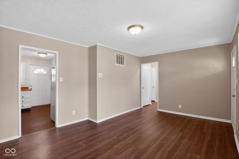 7383 E 53rd Street Indianapolis IN 46226