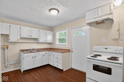 7383 E 53rd Street Indianapolis IN 46226