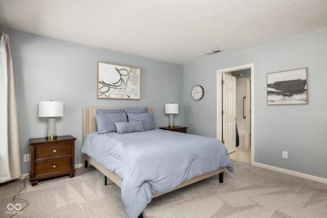 5860 Newhall Drive Indianapolis IN 46239