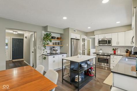 13703 Goldfinch Drive Carmel IN 46032