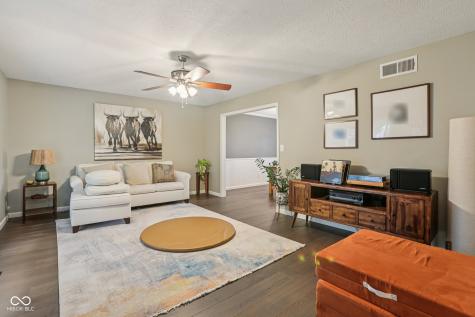 13703 Goldfinch Drive Carmel IN 46032