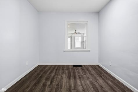 2312 Newton Street Columbus IN 47201