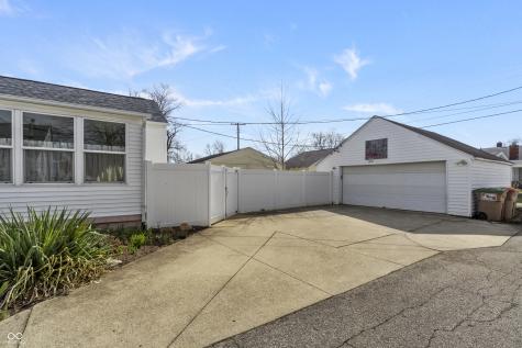 2312 Newton Street Columbus IN 47201