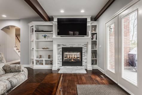 4037 Oakleaf Drive Zionsville IN 46077