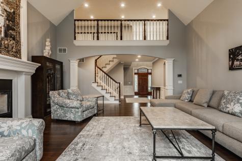 4037 Oakleaf Drive Zionsville IN 46077
