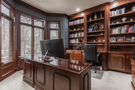 4037 Oakleaf Drive Zionsville IN 46077