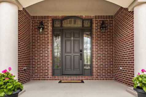 4037 Oakleaf Drive Zionsville IN 46077