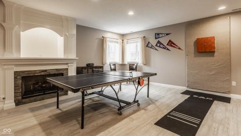 4037 Oakleaf Drive Zionsville IN 46077