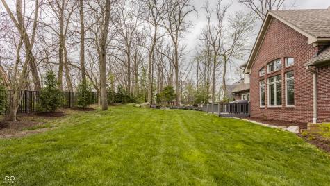 4037 Oakleaf Drive Zionsville IN 46077