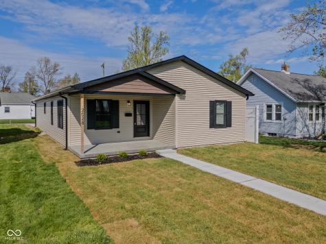 2028 Newton Street Columbus IN 47201