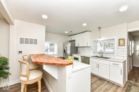 210 E Buckeye Street Cicero IN 46034
