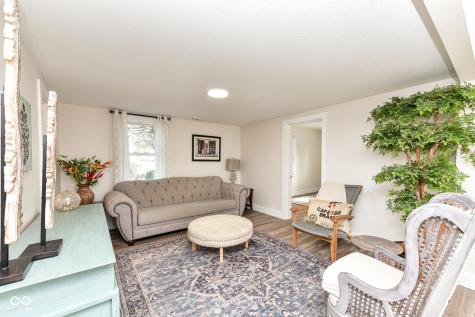 210 E Buckeye Street Cicero IN 46034