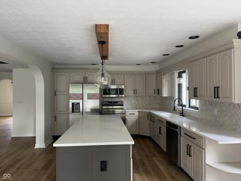 2572 Wayward Wind Drive Indianapolis IN 46239