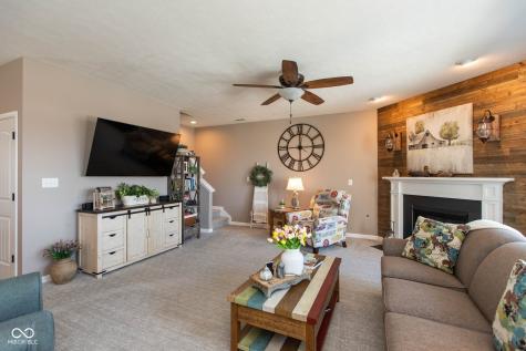 4220 Backstretch Lane Bargersville IN 46106