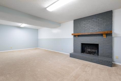 9025 Kasteel Way Indianapolis IN 46250