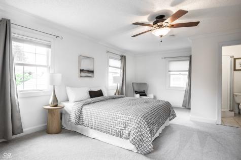 250 W 44th Street Indianapolis IN 46208