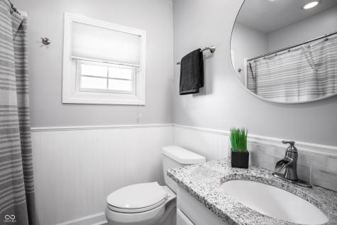 250 W 44th Street Indianapolis IN 46208