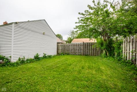 250 W 44th Street Indianapolis IN 46208