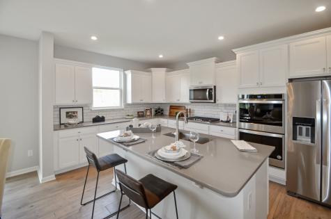 8818 Howlett Lane Indianapolis IN 46259