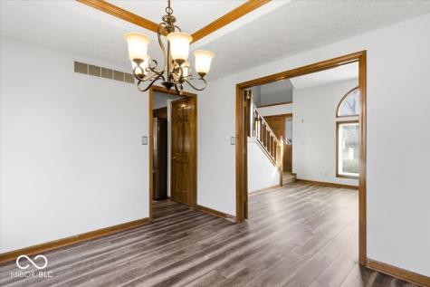 636 Bakeway Circle Indianapolis IN 46231