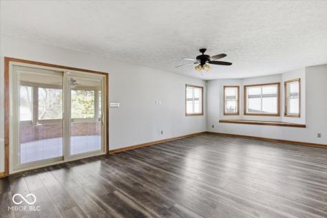 636 Bakeway Circle Indianapolis IN 46231